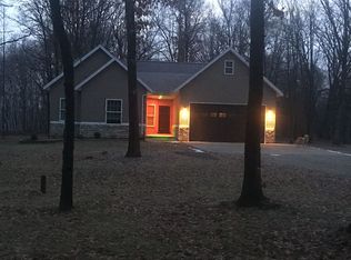 2252 N Eleven Mile Rd, Sanford, MI 48657