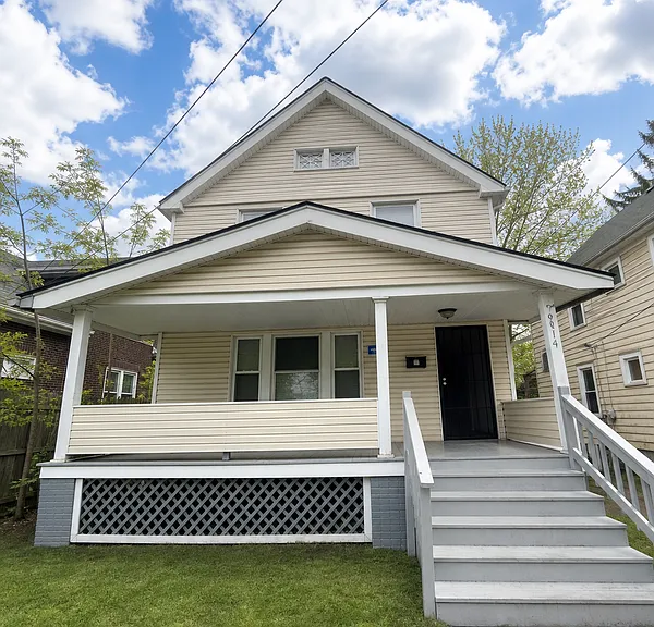9814 Dunlap Ave — Photo 1