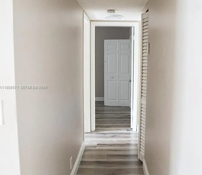 4240 Woodside Dr — Photo 31