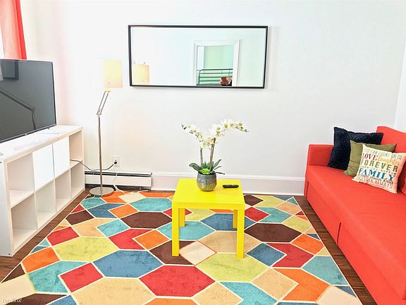 130 West 8th St. #2 Boston - South Boston Shared Unit Photo