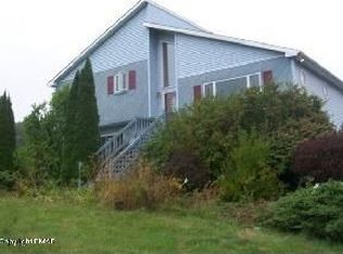 12 Chipperfield Dr, Effort, PA 18330