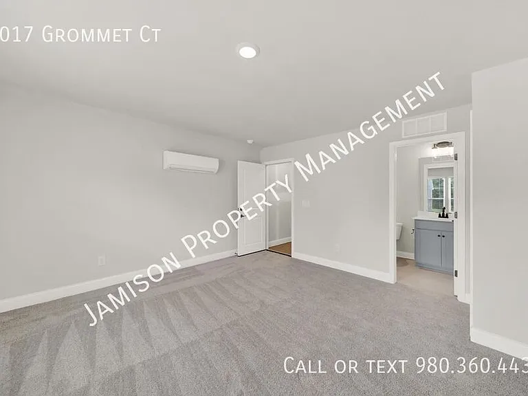 4017 Grommet Ct — Photo 40