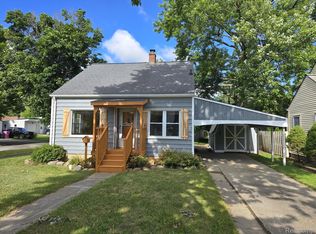 1209 Adams St, Lapeer, MI