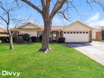 821 Lynne Ln, Burleson, TX, 76028