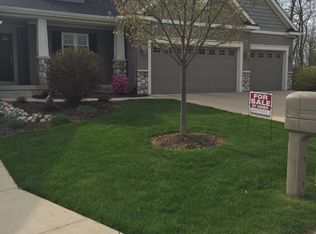 2997 W Brandon Ridge Dr NW, Grand Rapids, MI 49544