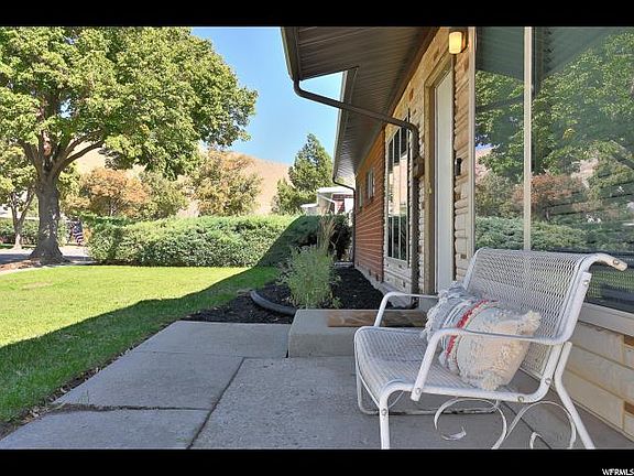 2nd image of 1001 W Tally Ho St
