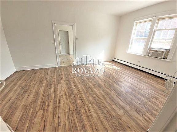 3rd image of 286 Orange Ave #282-2R