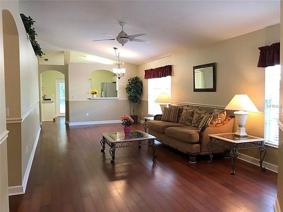 3rd image of 1715 Mosaic Forest Dr