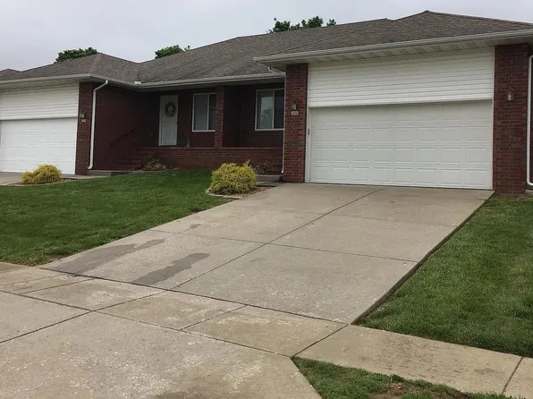 3856 S Timbercreek Ave, Springfield, MO 65807