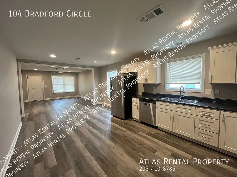 Move In Promo: $350 off First Month's Rent! — Photo 3
