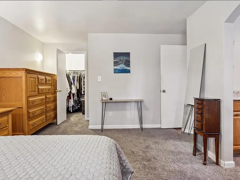 2933 S Lansing Way — Photo 26