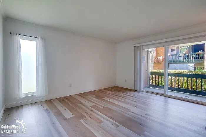2 bed, 1.0 bath, 855 sqft, $2,495 — Photo 2