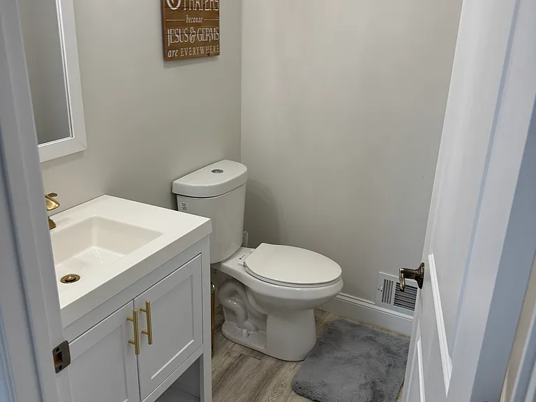 1571 N Huron Rd — Photo 12