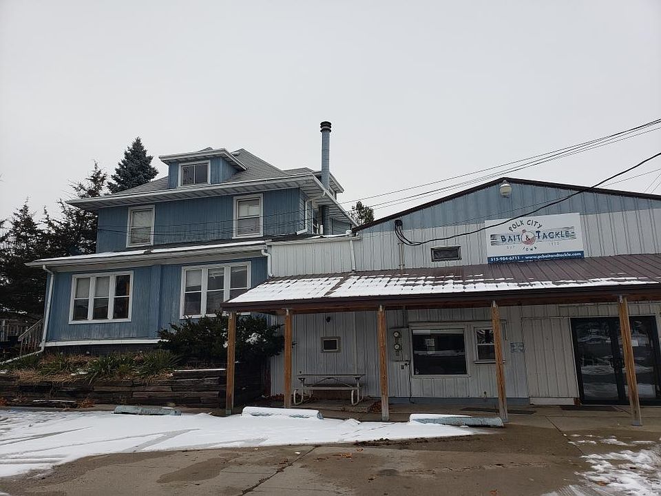1st image of 301 Walnut St