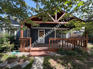 248 NW 3rd St, Redmond, OR 97756