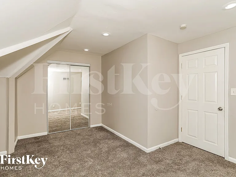 1017 N Bend Rd — Photo 16