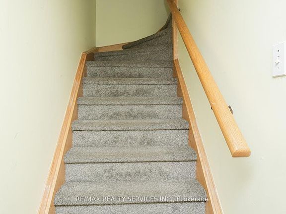 4th image of 126 Edenbrook Hill Dr