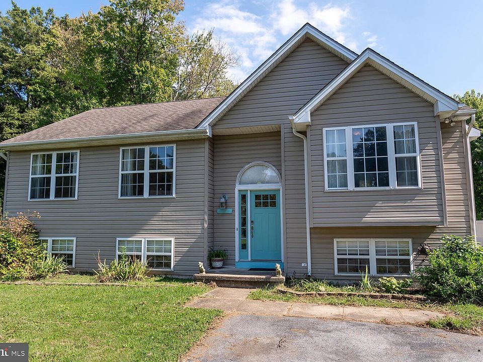 1st image of 807 Worcester Dr