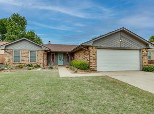 10541 Ricky Ln, Midwest City, OK 73130