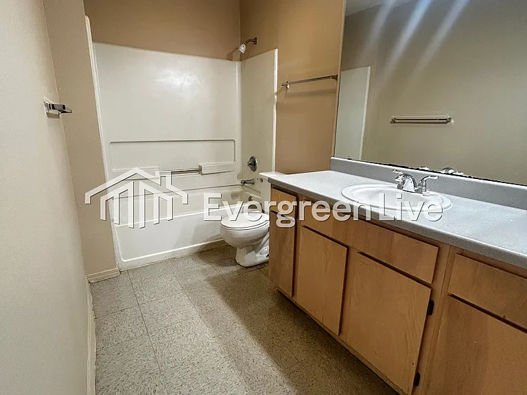 55 Callan Ct — Photo 6