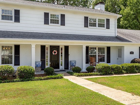 3rd image of 505 Hazelwood Dr