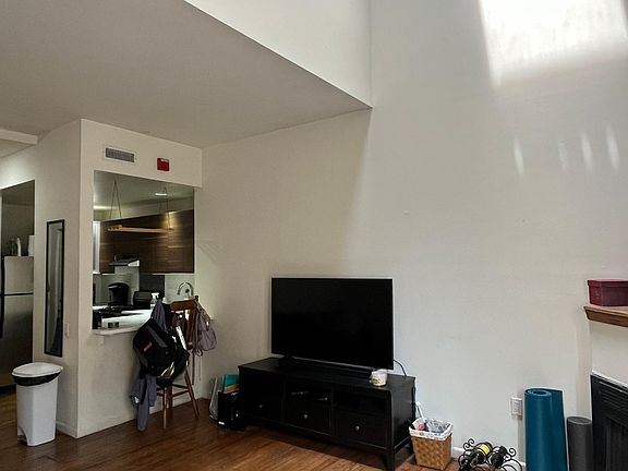 3rd image of 728 South St #E