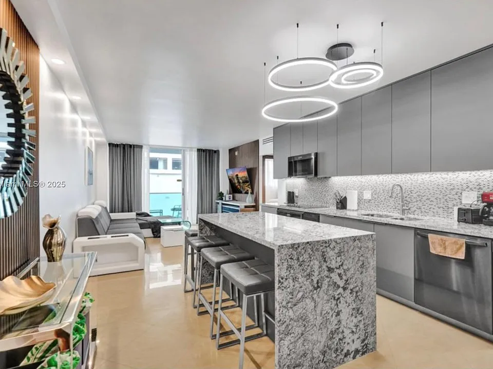4001 S Ocean Dr #3L
