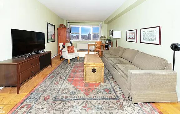 2nd image of 360 W 22nd St APT 12R