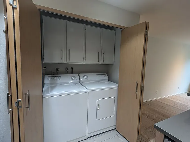 1800 Boylston Ave #304 — Photo 22