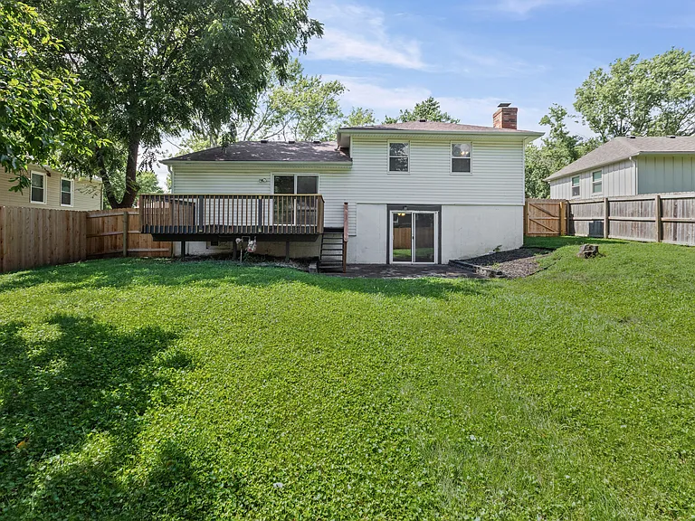 12813 S Sycamore St — Photo 32
