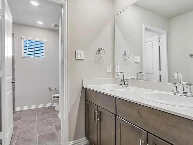 2256 Bellatrix Dr — Photo 13