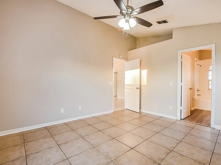 4732 Fort Bravo Ct — Photo 8