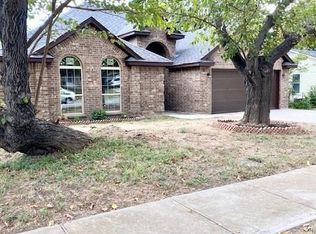 5016 Doyle St, Haltom City, TX 76117