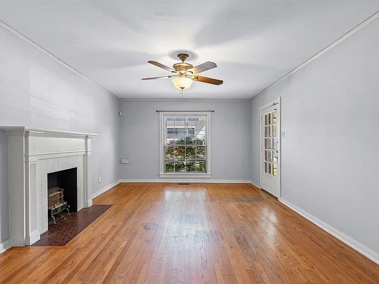5834 Goodwin Ave — Photo 10