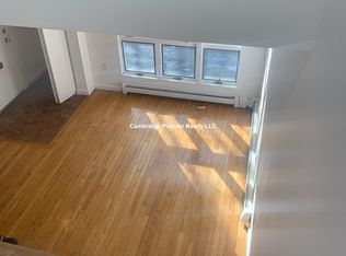 9 Fort Washington Pl #2, Cambridge, MA 02139