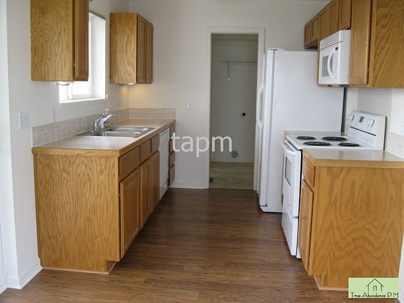2nd image of 3108 Swan Point Dr