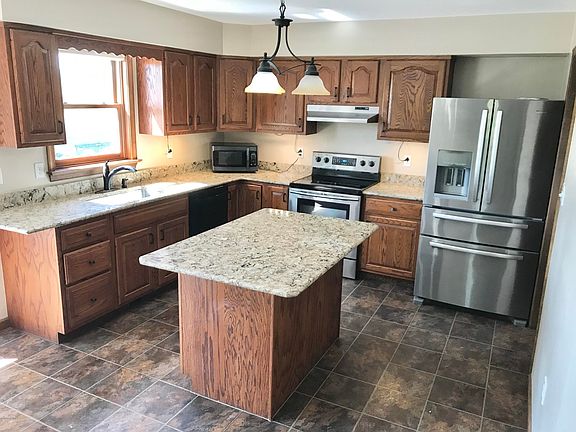 4th image of 308 Briar Cir