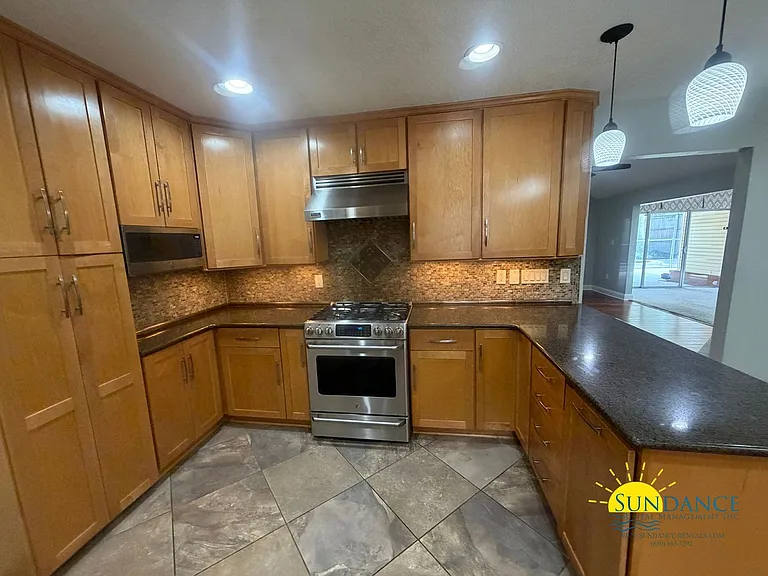 4504 Boca Dr — Photo 8