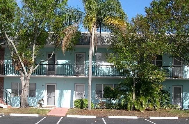 1st image of 1200 Colonnades Dr Unit 203