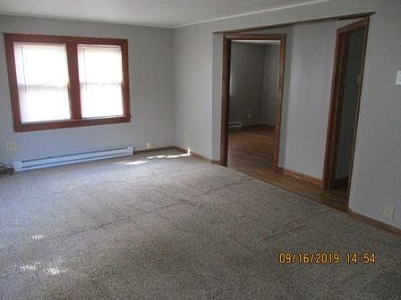 2nd image of 304 Maple St
