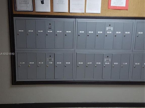 4th image of 15888 SW 95th Ave APT 222