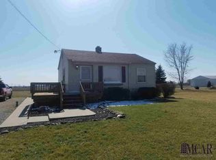 1575 Dean Rd, Erie, MI 48133