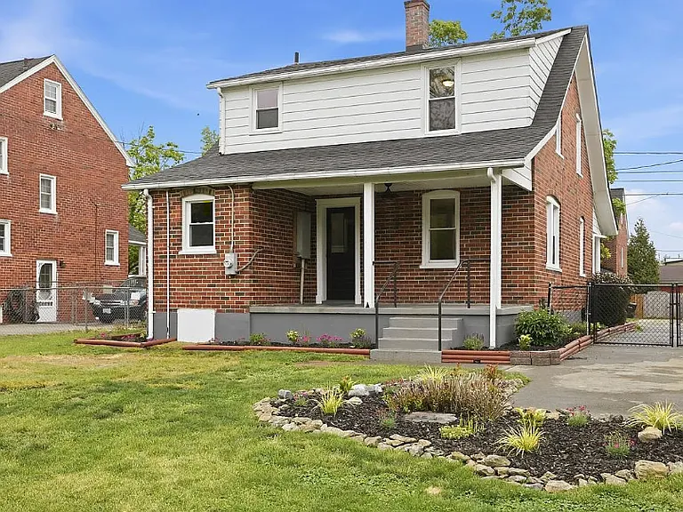 517 Dunlap St — Photo 8