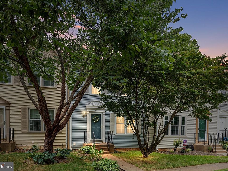 1st image of 61 Pepper Tree Ct