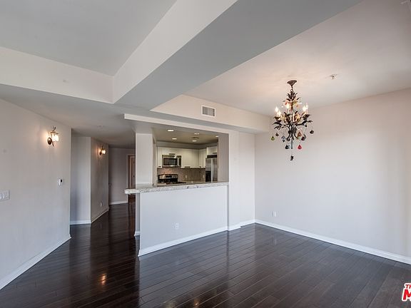 5th image of 1257 Brockton Ave #Penthouse 1