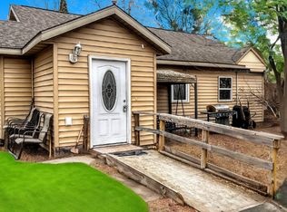 906 Lambert Ave SE, Bemidji, MN 56601