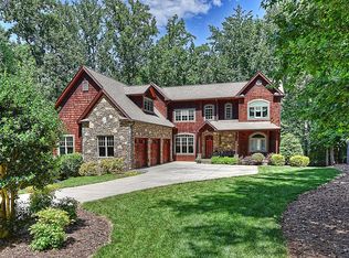 122 Cades Cove Ln, Mooresville, NC 28117
