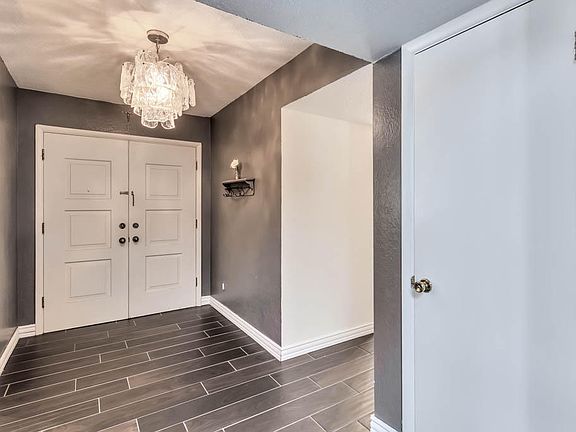3rd image of 417 Borealis Ln