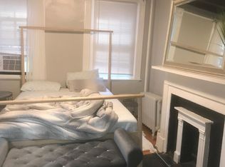 8 Champney Pl, Boston, MA 02114