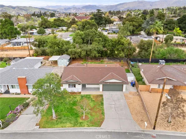 35160 Bella Vista Dr, Yucaipa, CA 92399